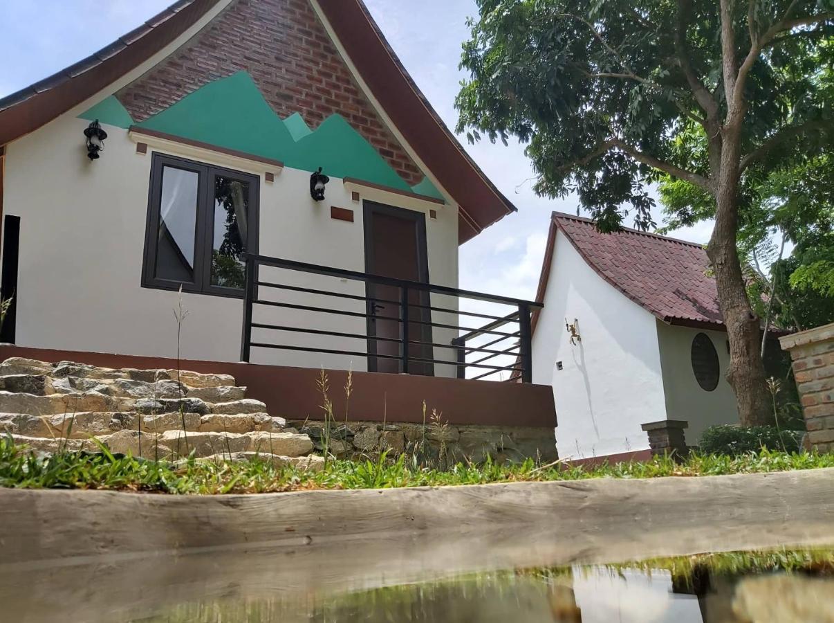 Tropical Valley Homestay - Villas Phong Nha Bagian luar foto